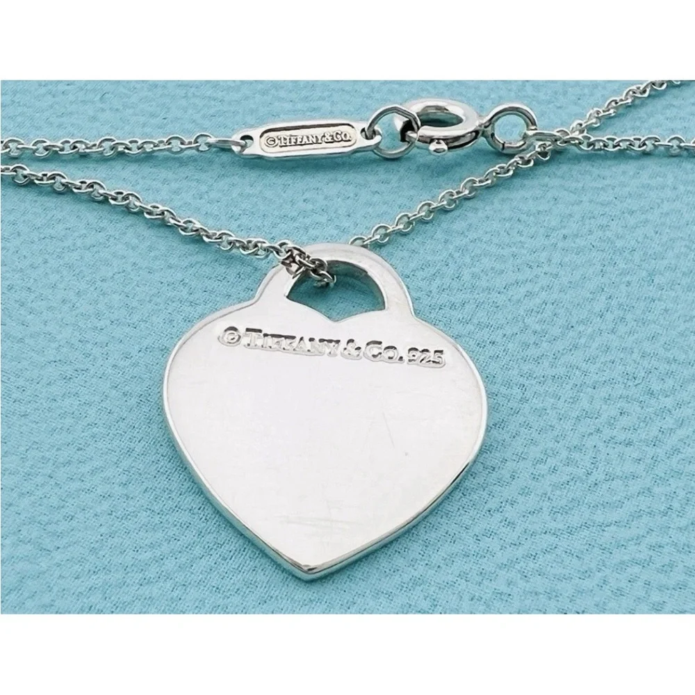 Tiffany & Co 💯% Auth ‘I Love You’ Notes Engraved Heart Necklace🩵 w/Pouch 🩵 - Picture 4 of 5